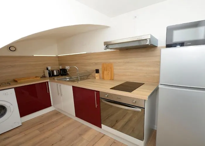 Dominici 2- Cahorscitystay- Parking Wifi Netflix Cahors