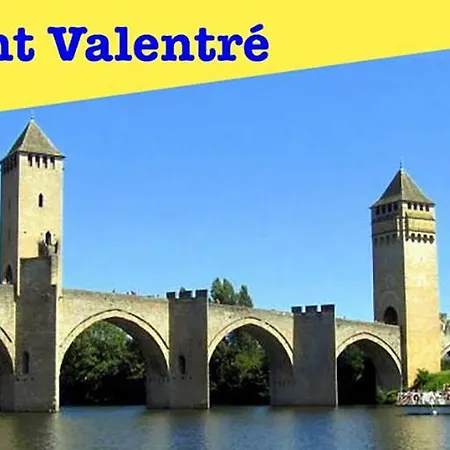 Dominici 2- Cahorscitystay- Parking Wifi Netflix Apartment Cahors