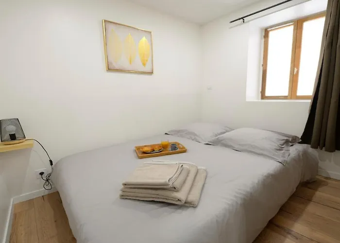 Dominici 2- Cahorscitystay- Parking Wifi Netflix Апартаменты *